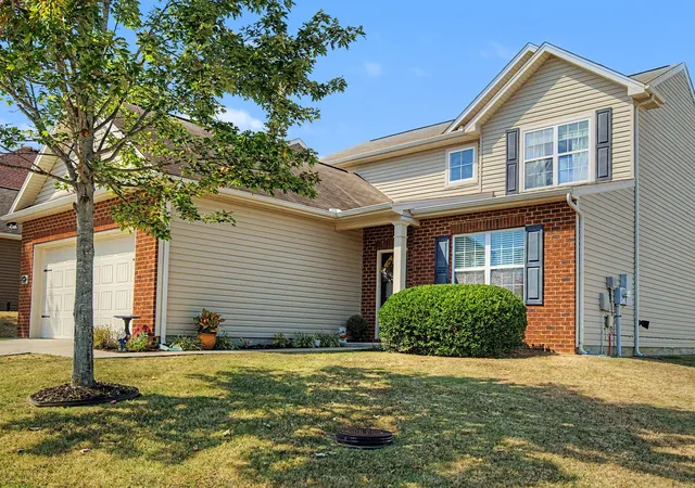 Photo 2 of Single family home for sale at 639 Pemberton Dr, Lebanon, TN 37087 | MLS# 3609880 | Listing updated on 2026-10-04