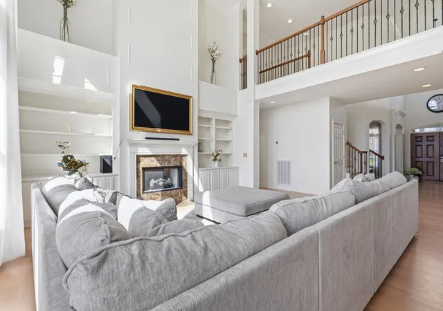 Photo 3 of Mansion for sale at 6876 Walnut Hills Dr, Brentwood, TN 37027 | MLS# 3602262 | Listing updated on 2026-10-01
