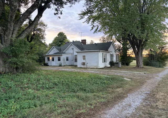Photo 2 of Sale Pending at 5303 Old Hwy 431, Greenbrier, TN 37073 | MLS# 3601703 | Listing updated on 2026-09-29