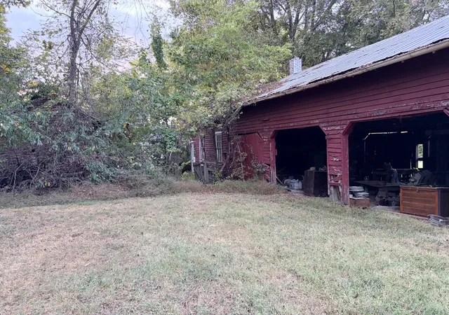 Photo 3 of Sale Pending at 5303 Old Hwy 431, Greenbrier, TN 37073 | MLS# 3601703 | Listing updated on 2026-09-29