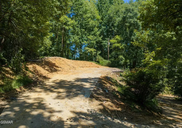 Photo 1 of Land for sale at 2239 Grassy Branch Rd, Sevierville, TN 37876 | MLS# 3601457 | Listing updated on 2026-09-26