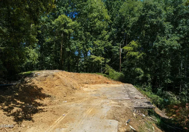 Photo 2 of Land for sale at 2239 Grassy Branch Rd, Sevierville, TN 37876 | MLS# 3601457 | Listing updated on 2026-09-26