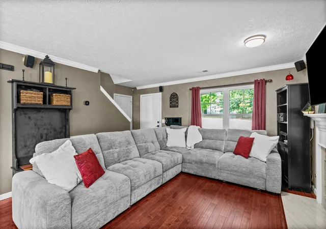 Photo 2 of Single family home for sale at 2663 Paradise Dr, Spring Hill, TN 37174 | MLS# 3613203 | Listing updated on 2026-10-08