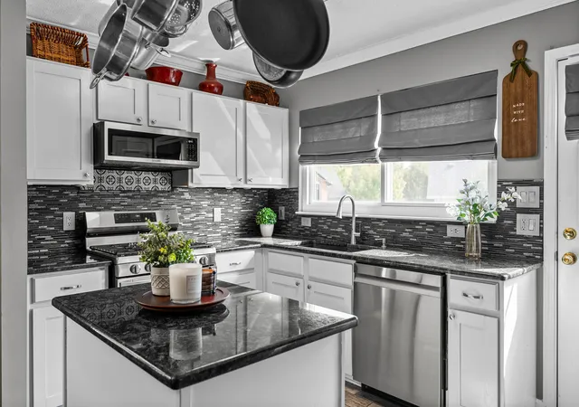 Photo 3 of Single family home for sale at 2663 Paradise Dr, Spring Hill, TN 37174 | MLS# 3613203 | Listing updated on 2026-10-08
