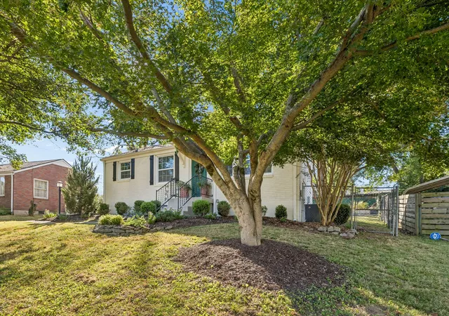 Photo 1 of Single family home for sale at 2104 Geneiva Dr, Nashville, TN 37216 | MLS# 3601695 | Listing updated on 2026-10-05