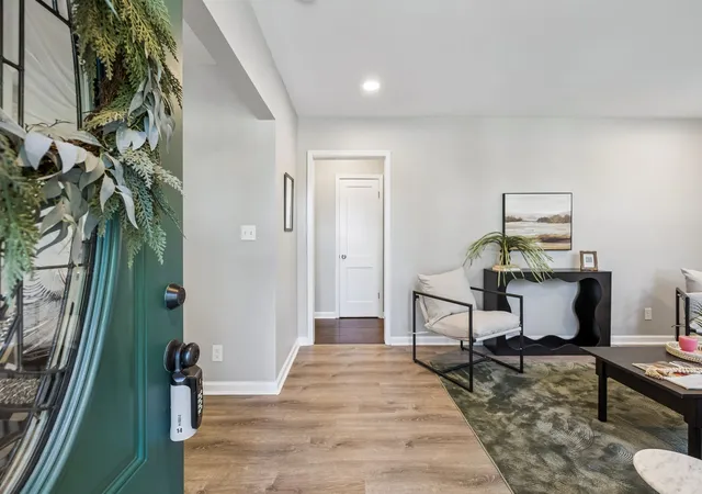 Photo 4 of Single family home for sale at 2104 Geneiva Dr, Nashville, TN 37216 | MLS# 3601695 | Listing updated on 2026-10-05