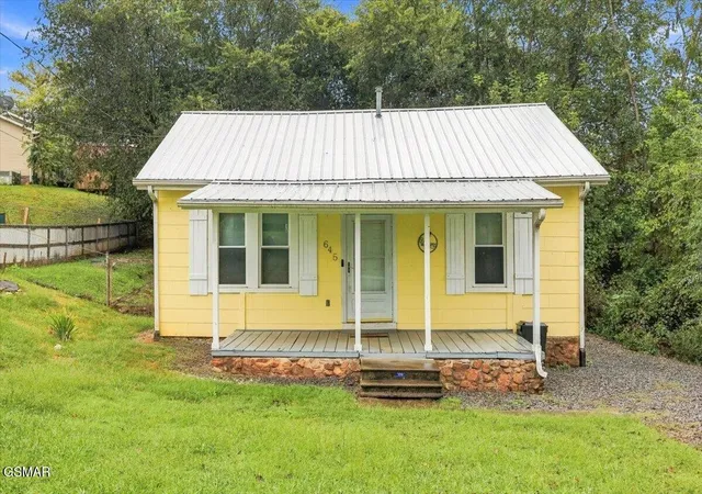 Photo 1 of Single family home for sale at 645 8th Street, Newport, TN 37821 | MLS# 3601489 | Listing updated on 2026-09-26