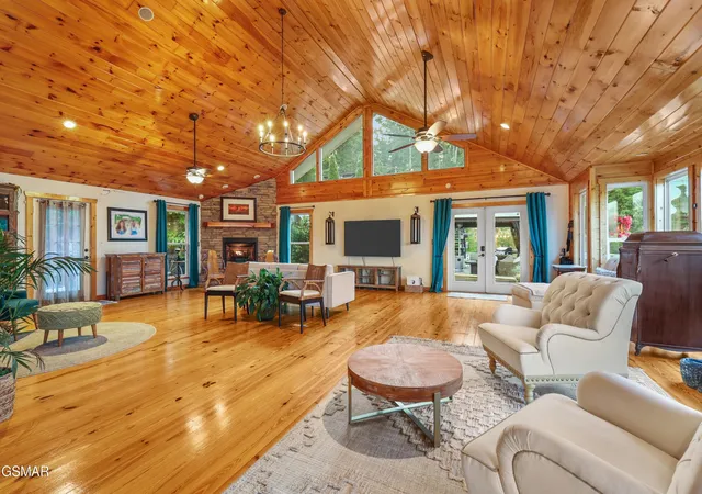 Photo 2 of Single family home for sale at 3458 Obes Way, Sevierville, TN 37876 | MLS# 3601506 | Listing updated on 2026-09-26