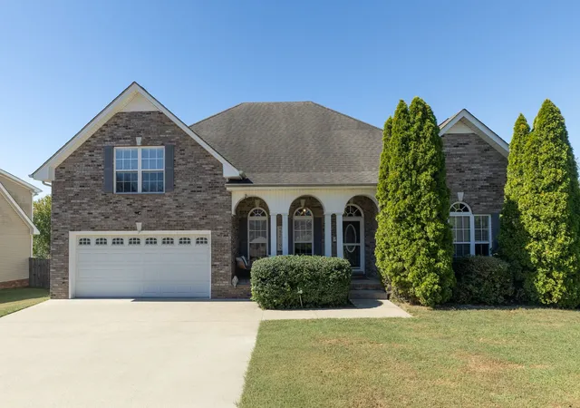 Photo 2 of Single family home for sale at 126 W Observatory Dr, Clarksville, TN 37040 | MLS# 3603553 | Listing updated on 2026-10-04