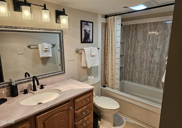 Photo 4 of Condo for sale at 1081 Cove Rd #1013, Sevierville, TN 37876 | MLS# 3601525 | Listing updated on 2026-09-26