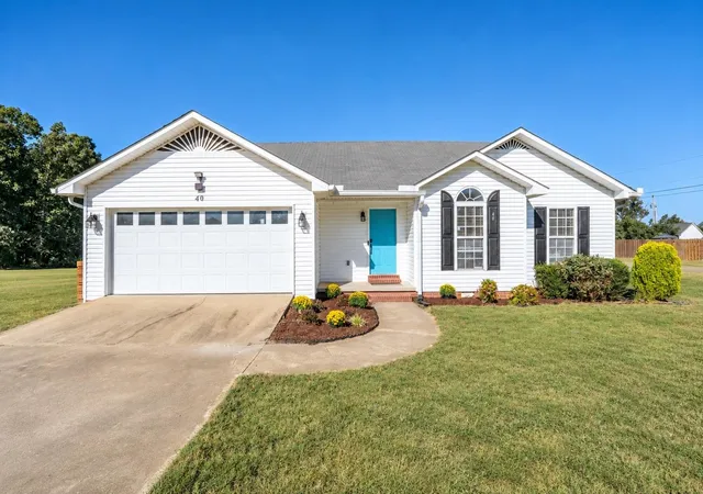 Photo 1 of Single family home for sale at 40 Topsy Ln, Savannah, TN 38372 | MLS# 3601536 | Listing updated on 2026-09-28