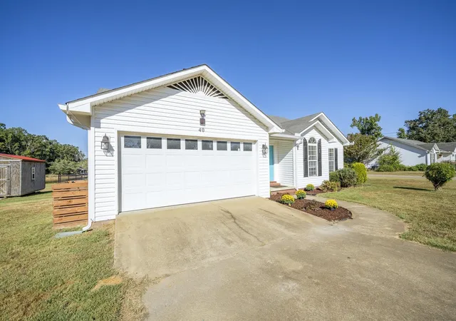 Photo 3 of Single family home for sale at 40 Topsy Ln, Savannah, TN 38372 | MLS# 3601536 | Listing updated on 2026-09-28
