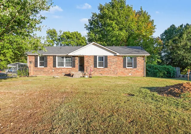 Photo 1 of Single family home for sale at 1511 Linden Dr, Clarksville, TN 37042 | MLS# 3602949 | Listing updated on 2026-09-30