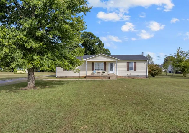 Photo 1 of Single family home for sale at 107 Cayenne Rd, Bell Buckle, TN 37020 | MLS# 3602420 | Listing updated on 2026-09-29
