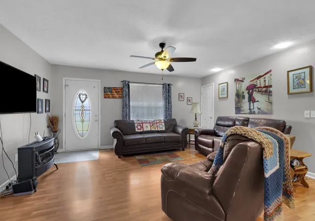 Photo 3 of Single family home for sale at 107 Cayenne Rd, Bell Buckle, TN 37020 | MLS# 3602420 | Listing updated on 2026-09-29