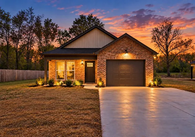 Photo 1 of Single family home for sale at 242 Green Meadow Dr, Smithville, TN 37166 | MLS# 3610230 | Listing updated on 2026-10-02