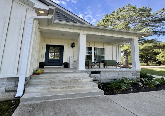 Photo 2 of Single family home for sale at 400 Carrie Ln, Loretto, TN 38469 | MLS# 3601576 | Listing updated on 2026-10-03