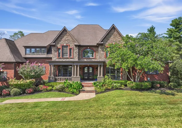Photo 3 of Single family home for sale at 9649 Magnolia Ridge Way, Brentwood, TN 37027 | MLS# 3601599 | Listing updated on 2026-10-02