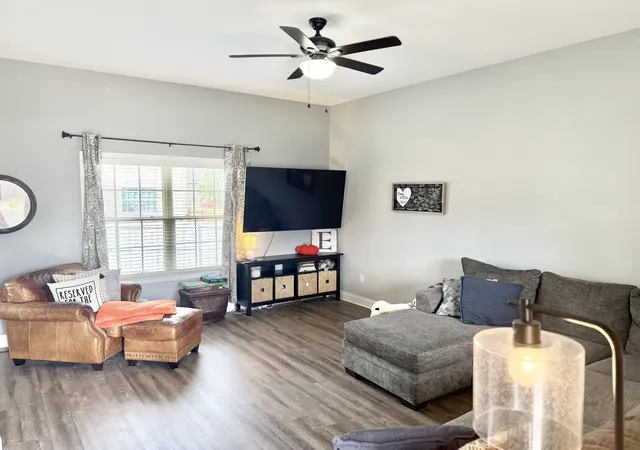 Photo 3 of Single family home for sale at 156 Gabriella Ct, Pleasant View, TN 37146 | MLS# 3601595 | Listing updated on 2026-09-26