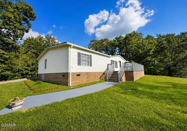 Photo 2 of Manufactured home for sale at 1341 Goose Gap Rd, Sevierville, TN 37876 | MLS# 3601583 | Listing updated on 2026-10-06