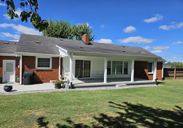 Photo 2 of Single family home for sale at 161 Old Hwy 52, Lafayette, TN 37083 | MLS# 3601604 | Listing updated on 2026-09-28
