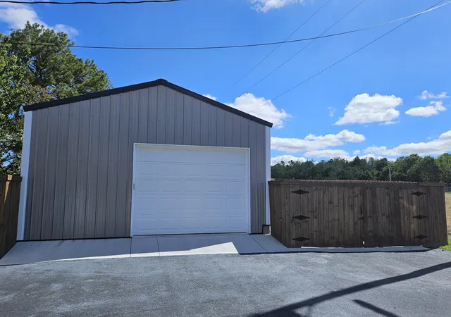 Photo 4 of Single family home for sale at 161 Old Hwy 52, Lafayette, TN 37083 | MLS# 3601604 | Listing updated on 2026-09-28