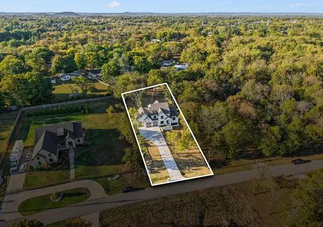 Photo 2 of Single family home for sale at 341 Sunset Is Trl, Gallatin, TN 37066 | MLS# 3619142 | Listing updated on 2026-10-11