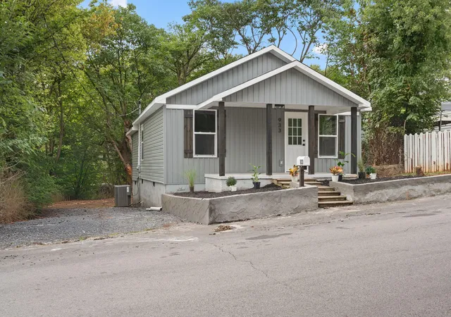 Photo 1 of Single family home for sale at 933 Chippewa Ave Se, Cleveland, TN 37311 | MLS# 3601616 | Listing updated on 2026-09-26
