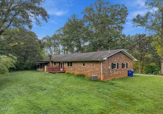 Photo 3 of Single family home for sale at 144 West Hwy 25 70, Dandridge, TN 37725 | MLS# 3601623 | Listing updated on 2026-09-28