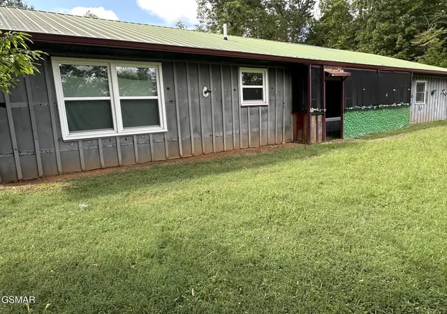 Photo 3 of Single family home for sale at 1020 Tramel Rd, Sevierville, TN 37862 | MLS# 3601628 | Listing updated on 2026-09-26
