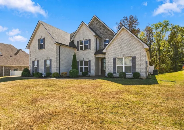 Photo 3 of Single family home for sale at 1209 Emmie Reece Dr, Smyrna, TN 37167 | MLS# 3602729 | Listing updated on 2026-10-04