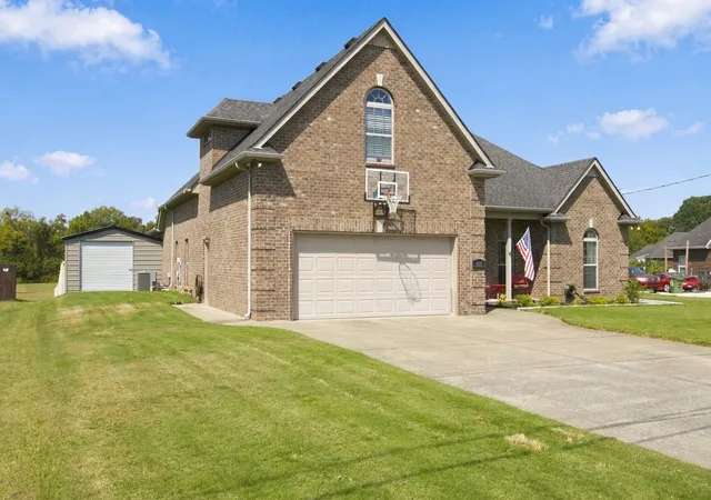 Photo 1 of Single family home for sale at 813 Stewart Valley Dr, Smyrna, TN 37167 | MLS# 3601679 | Listing updated on 2026-09-27