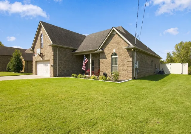 Photo 2 of Single family home for sale at 813 Stewart Valley Dr, Smyrna, TN 37167 | MLS# 3601679 | Listing updated on 2026-09-27