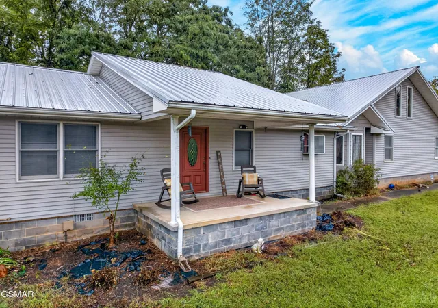 Photo 3 of Single family home for sale at 500 Mcsween Springs Rd, Newport, TN 37821 | MLS# 3601668 | Listing updated on 2026-09-26