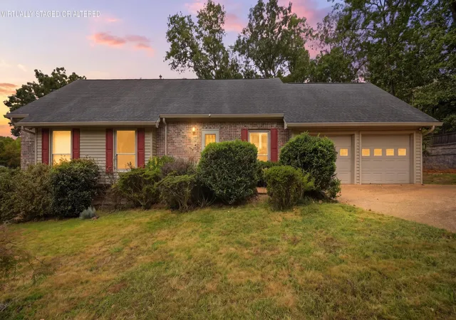 Photo 3 of Single family home for sale at 1624 Starboard Dr, Hixson, TN 37343 | MLS# 3601690 | Listing updated on 2026-09-27