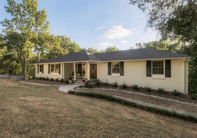 Photo 3 of Single family home for sale at 4629 Shys Hl Rd, Nashville, TN 37215 | MLS# 3614516 | Listing updated on 2026-10-09