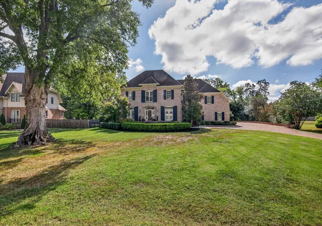 Single family home for sale at 6003 Cargile Rd, Nashville, TN 37205 | MLS# 3609971