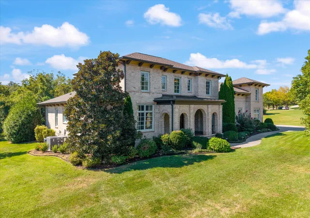 Photo 3 of Single family home for sale at 9524 Elmbrooke Blvd, Brentwood, TN 37027 | MLS# 3601709 | Listing updated on 2026-10-09