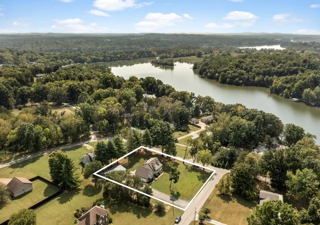 Photo 2 of Single family home for sale at 1166 S Wrights Ln, Gallatin, TN 37066 | MLS# 3601830 | Listing updated on 2026-10-05