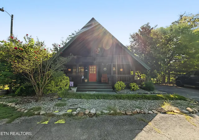 Photo 1 of Single family home for sale at 1020 Walini Way, Sevierville, TN 37876 | MLS# 3601716 | Listing updated on 2026-09-27