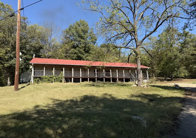 Photo 1 of Manufactured home for sale at 133 Cook Ln, Gainesboro, TN 38562 | MLS# 3601735 | Listing updated on 2026-10-18