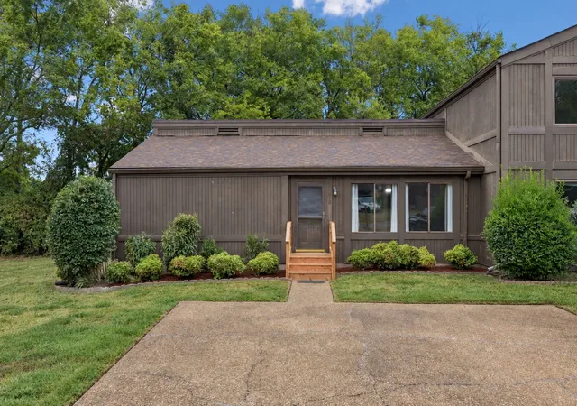 Photo 1 of Single family home for sale at 108 Doral Ct, Nashville, TN 37221 | MLS# 3602413 | Listing updated on 2026-10-29