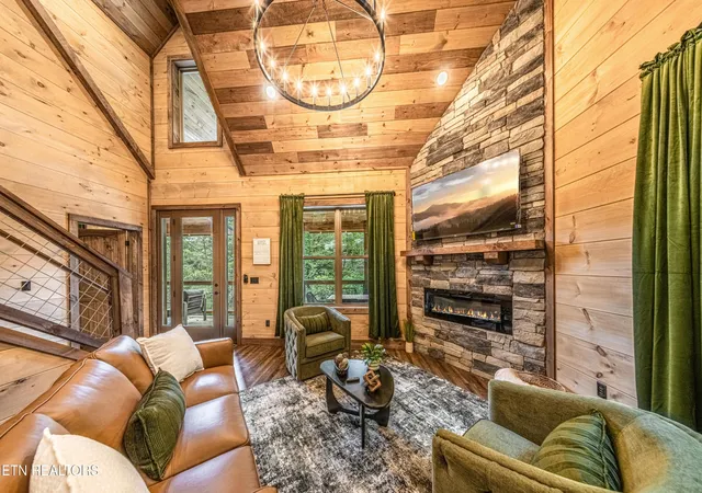 Photo 3 of Single family home for sale at 3210 Pine Way, Pigeon Forge, TN 37863 | MLS# 3601748 | Listing updated on 2026-09-27