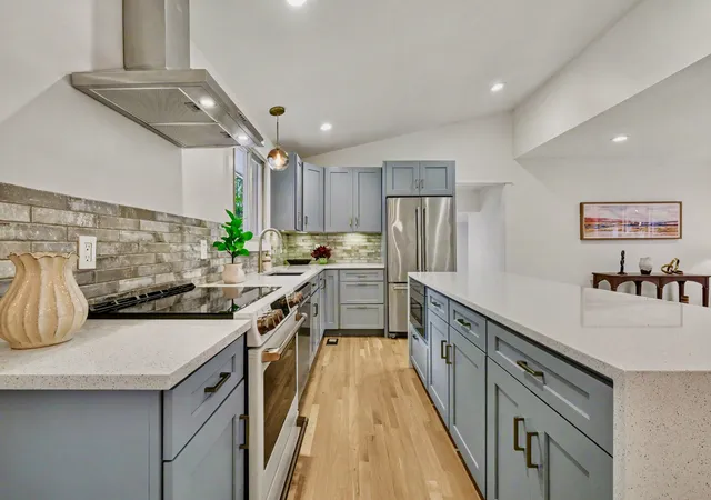 Photo 3 of Single family home for sale at 258 Blackman Rd, Nashville, TN 37211 | MLS# 3610711 | Listing updated on 2026-10-02