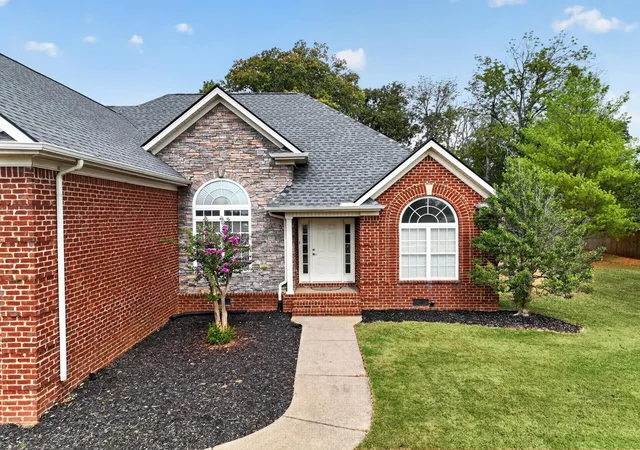 Photo 3 of Single family home for sale at 404 Cobblestone Way, Mount Juliet, TN 37122 | MLS# 3601785 | Listing updated on 2026-10-25