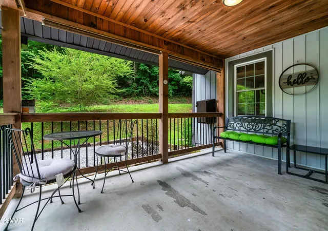 Photo 3 of Single family home for sale at 732 Hardin Ln, Sevierville, TN 37862 | MLS# 3601772 | Listing updated on 2026-09-27