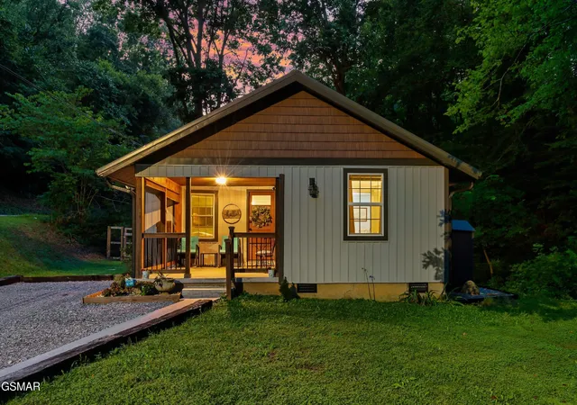 Photo 4 of Single family home for sale at 732 Hardin Ln, Sevierville, TN 37862 | MLS# 3601772 | Listing updated on 2026-09-27
