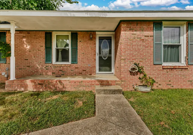 Photo 4 of Sale Pending at 3434 Melrose Dr, Clarksville, TN 37042 | MLS# 3601778 | Listing updated on 2026-10-29