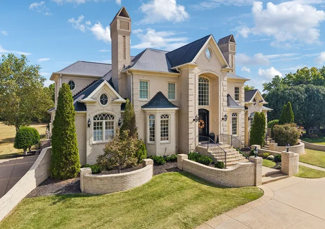 Photo 2 of Mansion for sale at 6210 Belle Rive Dr, Brentwood, TN 37027 | MLS# 3602899 | Listing updated on 2026-10-08