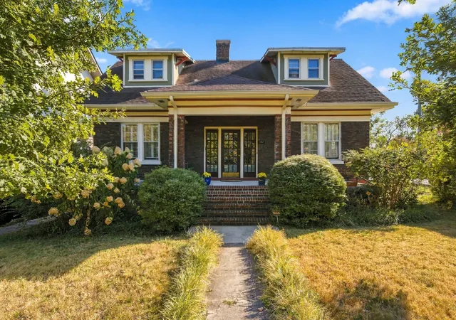 Photo 1 of Single family home for sale at 1407 Elmwood Ave, Nashville, TN 37212 | MLS# 3602260 | Listing updated on 2026-10-26